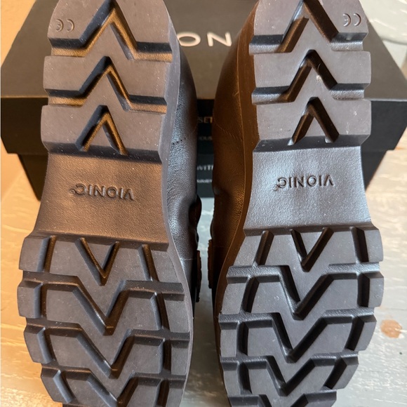 Vionic Women’s Brown Leather Penny Loafers - Picture 3 of 5